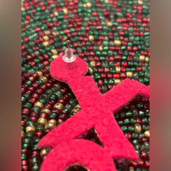 🩵XOXO BEADED EARRINGS🩵 - Picture 5 of 7